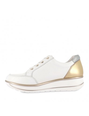 MEDAL - WHITE/GOLD LEATHER